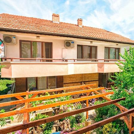Holiday House Gendar, Черноморець Екстер'єр фото