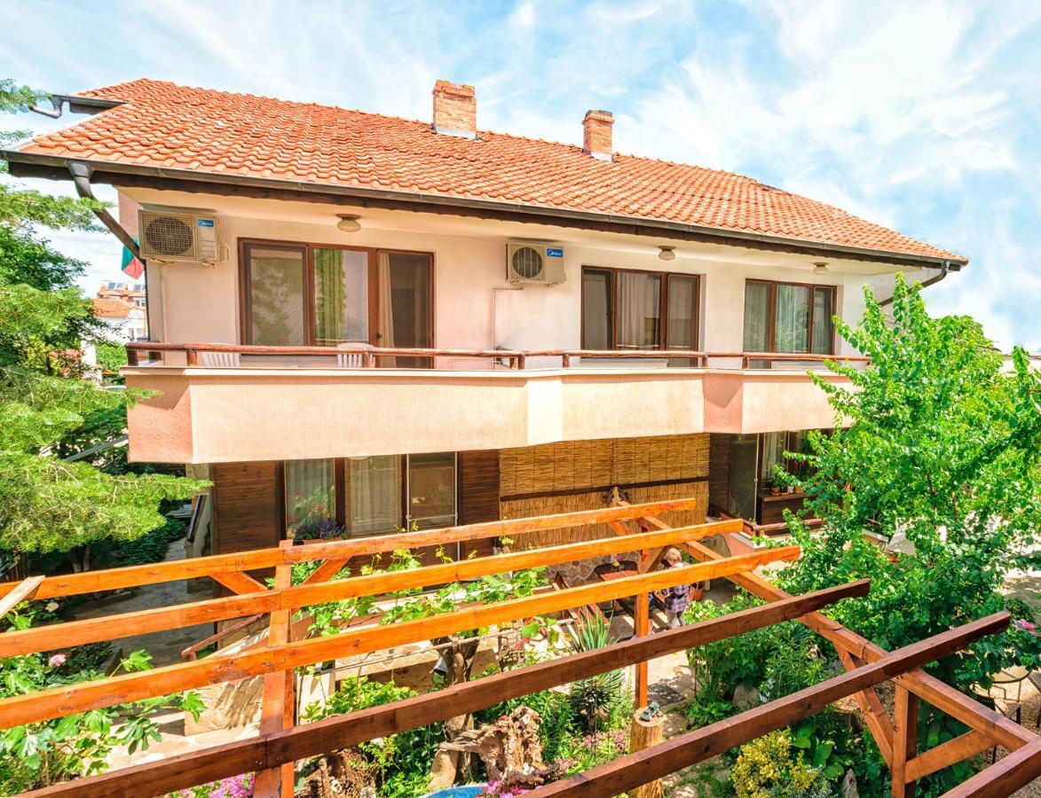 Holiday House Gendar, Черноморець Екстер'єр фото